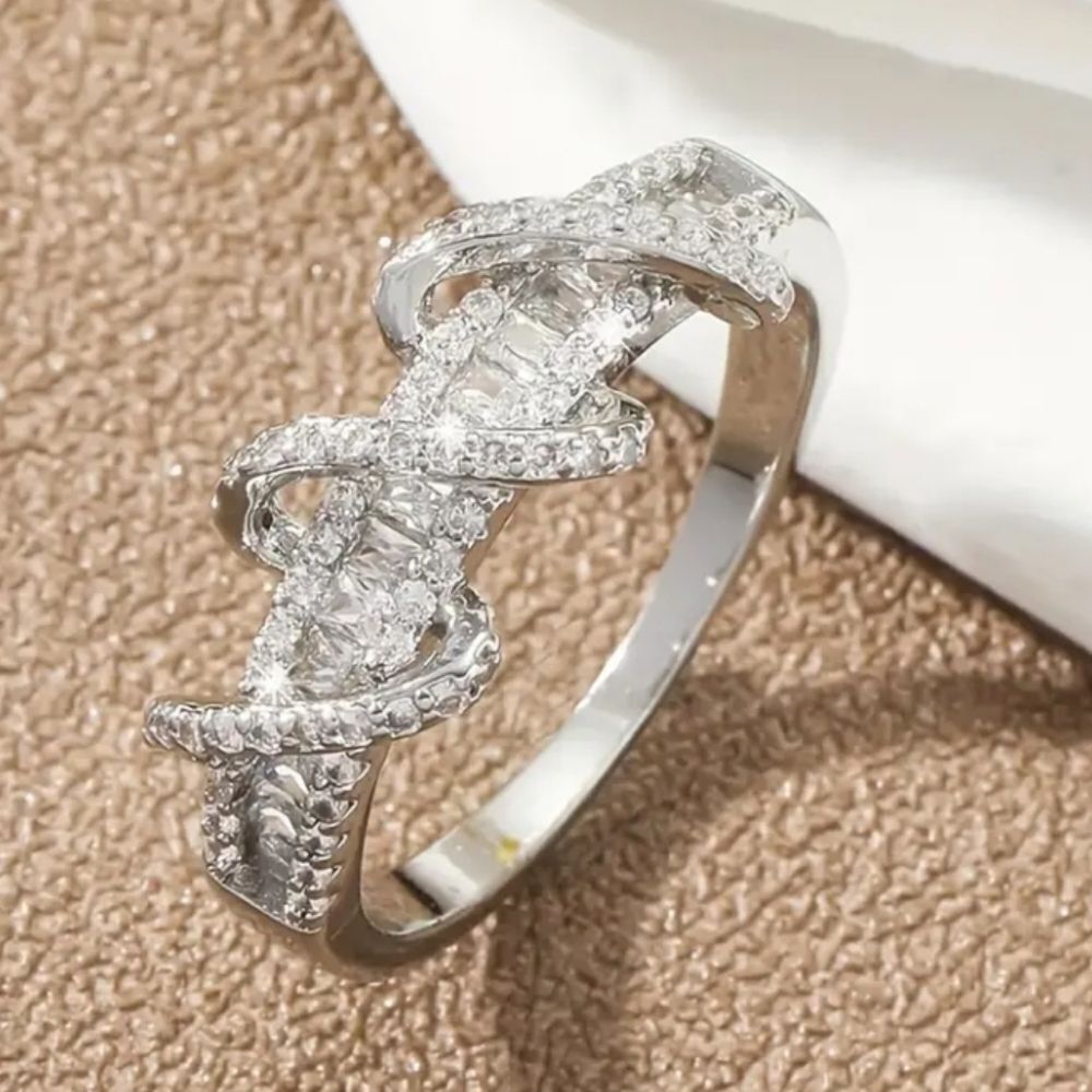 Classic diamond wedding band sz 9